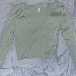 PacSun Long Sleeved Crop Top